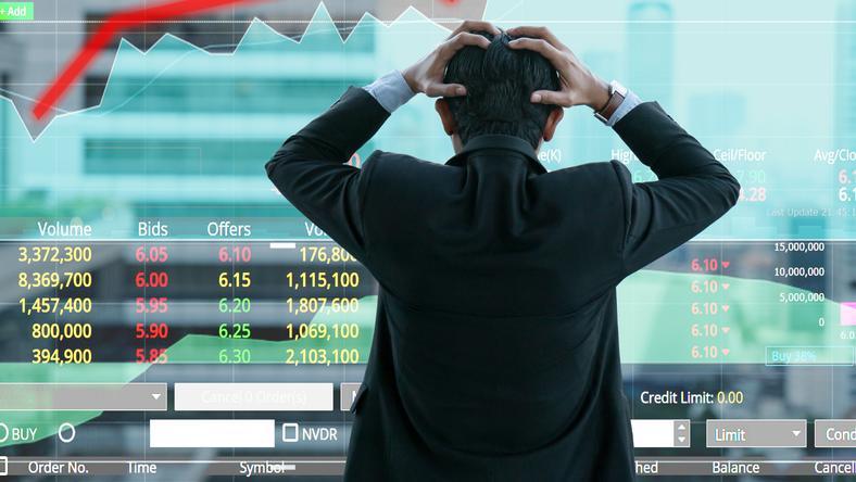 美股跌势缓和,中概大幅回落,阿里跌10%